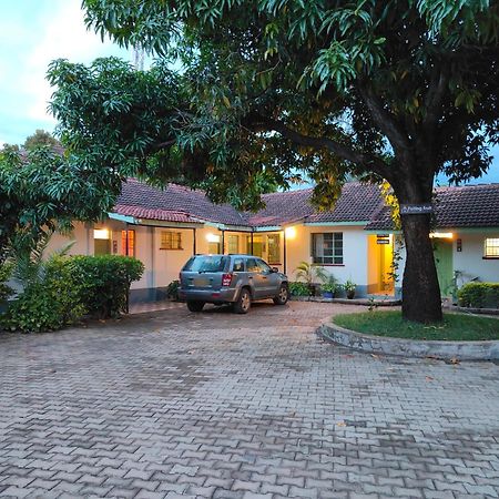 Milimani Drive Livings Apartment Kisumu Bagian luar foto